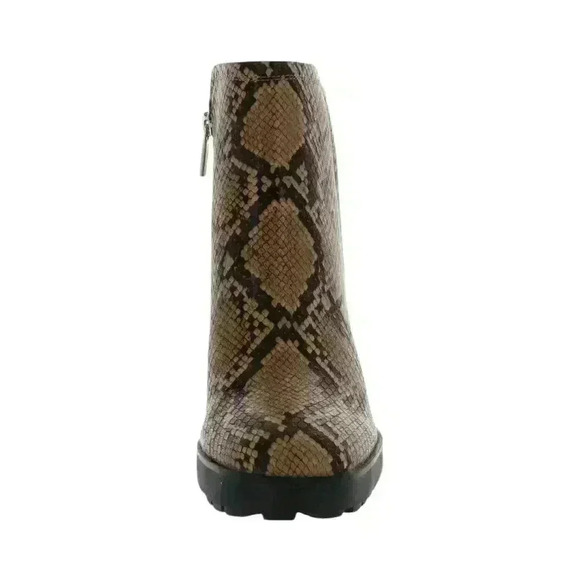 Kenneth Cole New York Womens Justin Lug Chelsea PG Ankle Boots. Size: 6.5 - Picture 1 of 3